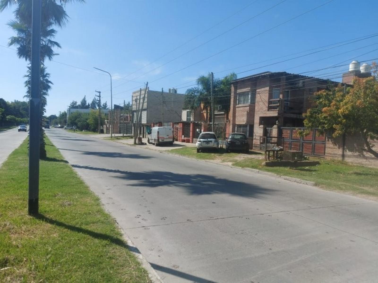 Excelente Propiedad Benavidez Av. Juan D. Perón - 5 Dúplex para alquiler (alquilados en este momento) - en 2 Plantas - excelente ubicación - fácil acceso — foto 2