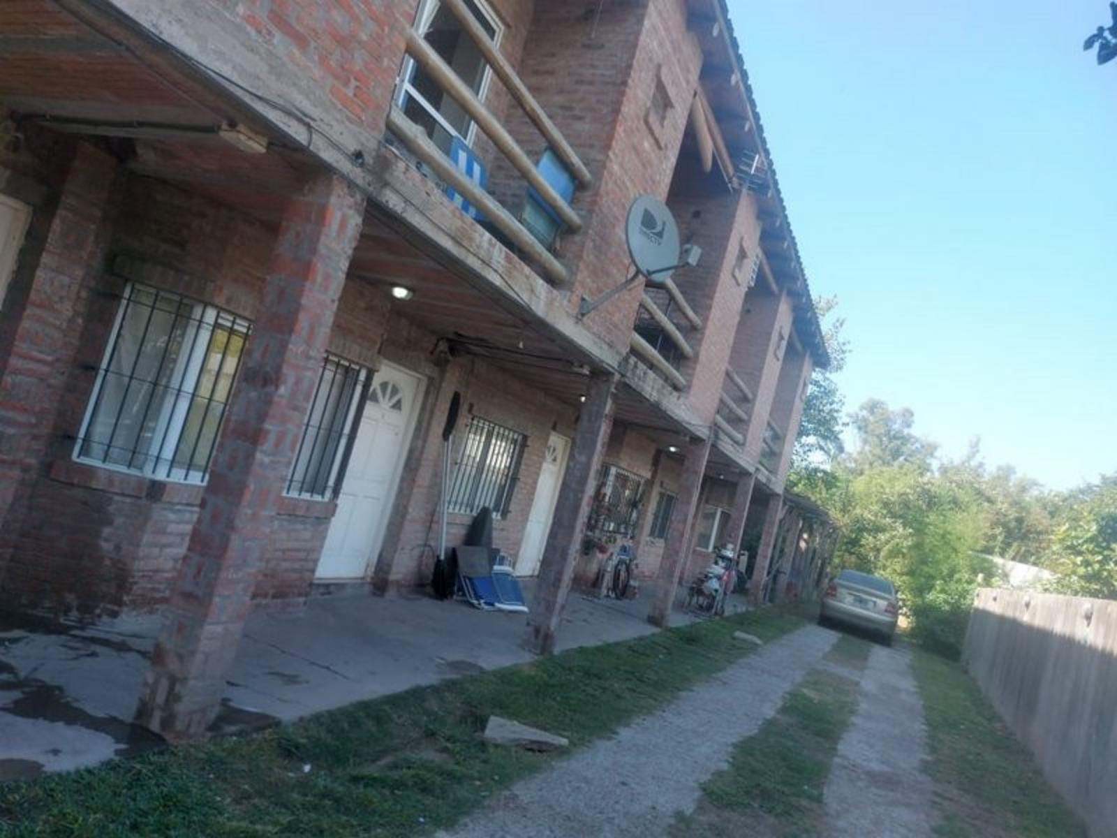 Excelente Propiedad Benavidez Av. Juan D. Perón - 5 Dúplex para alquiler (alquilados en este momento) - en 2 Plantas - excelente ubicación - fácil acceso — foto 7