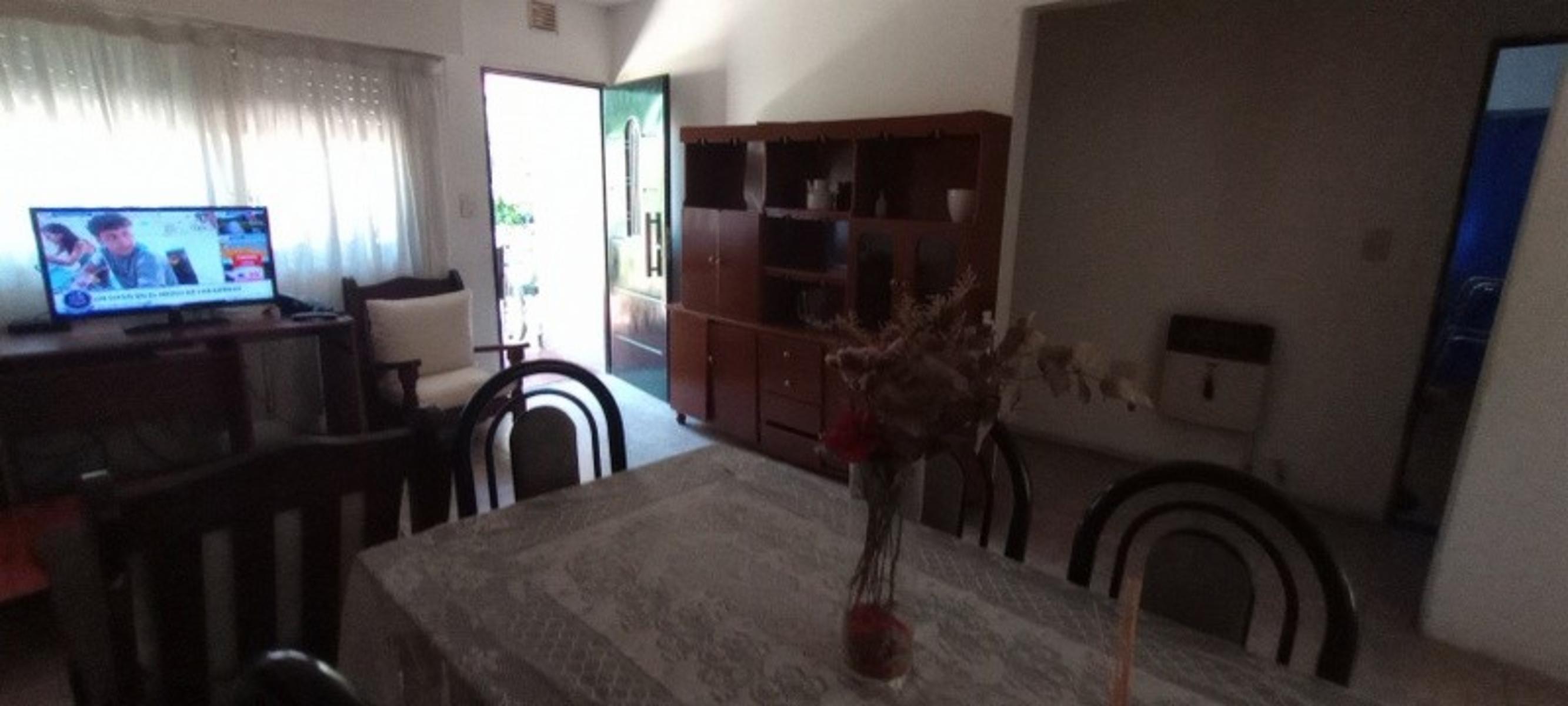 Garin - Casa con Dpto. al fondo - Ideal familia numerosa - amplio lote con parque — foto 8