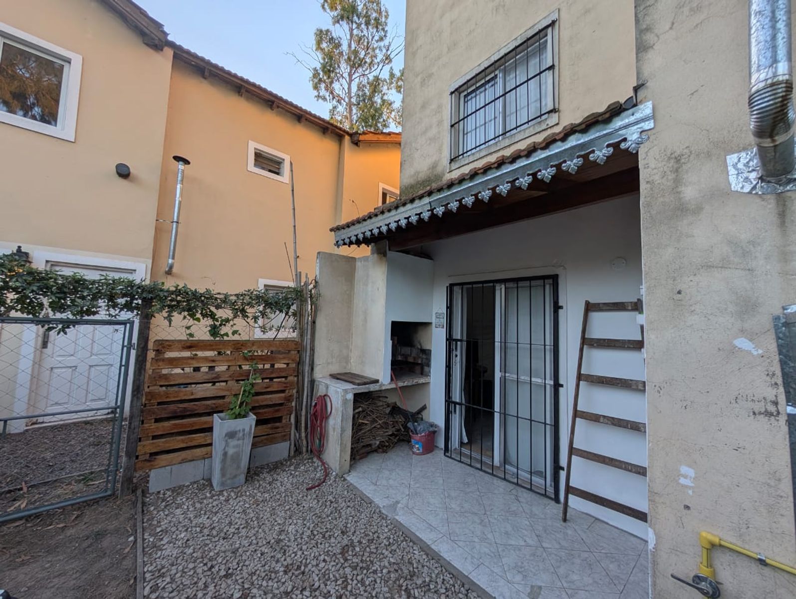 Excelente Triplex en Alquiler Anual (Amueblado) - 3
