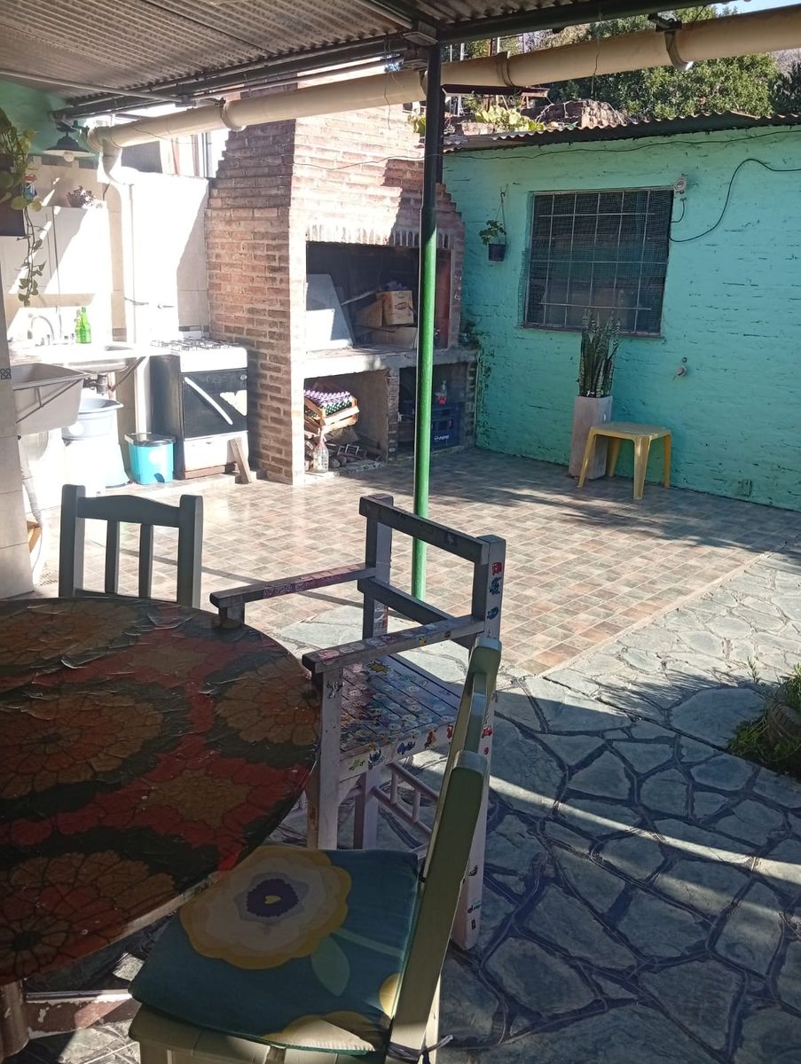 Hermosa Casa - Zona Céntrica - Garin - 18