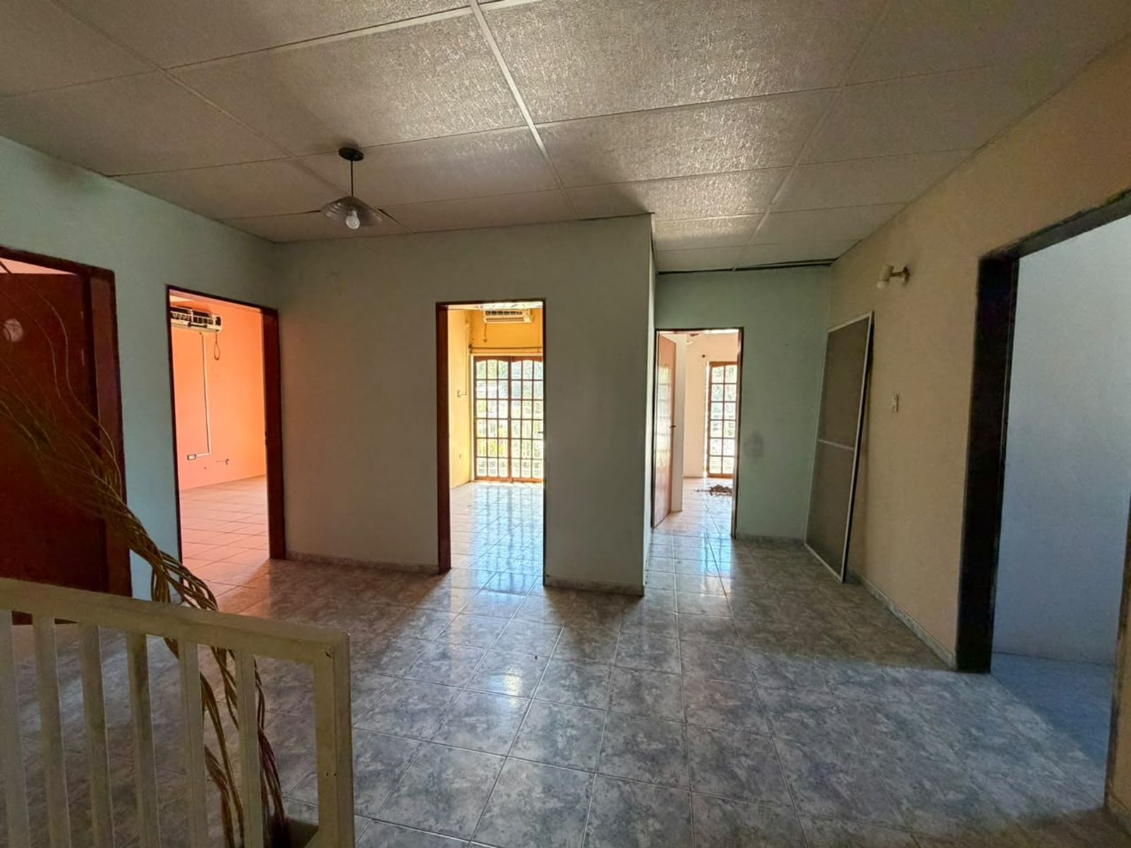 Importante Propiedad - Centro Garin - 17