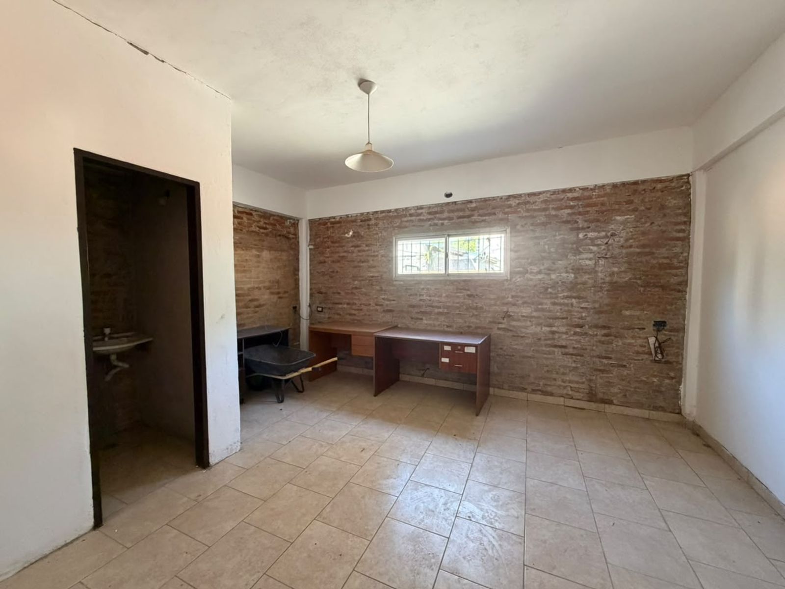 ALQUILER EXCELENTE LOCAL COMERCIAL GARIN CENTRO — foto 2