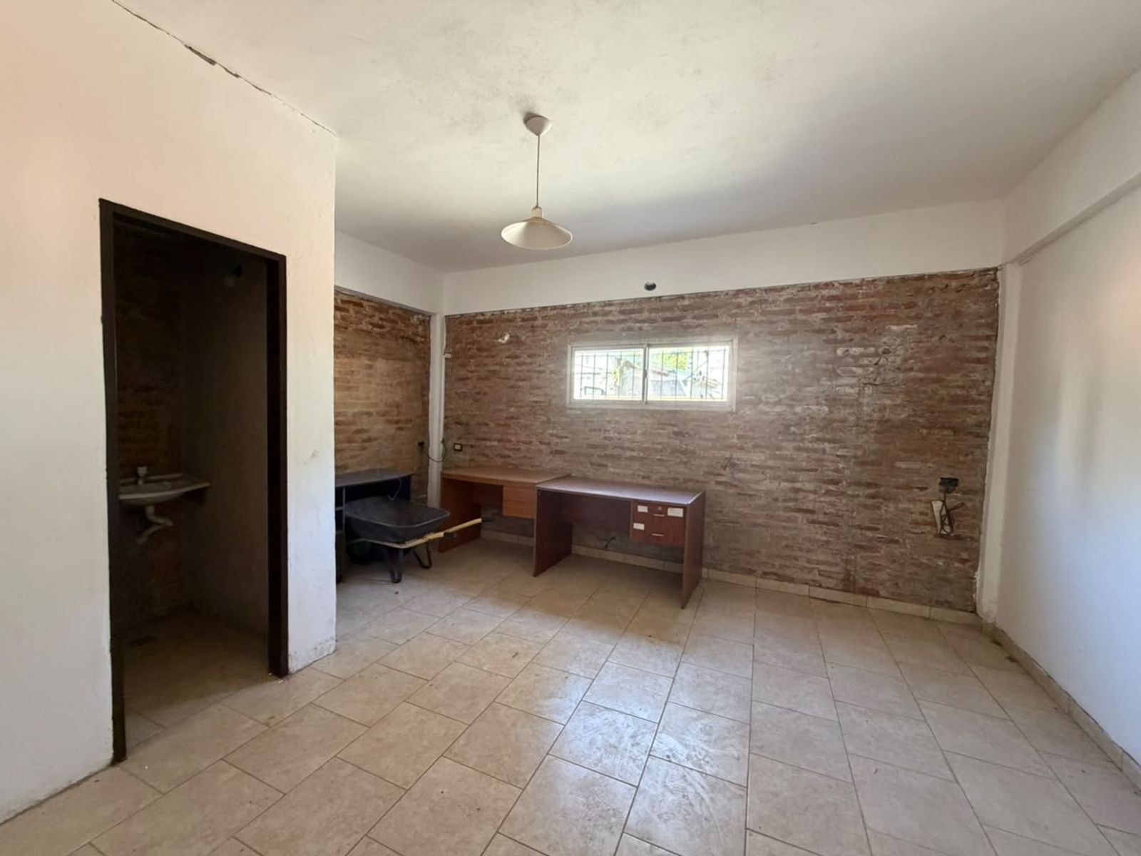 ALQUILER EXCELENTE LOCAL COMERCIAL GARIN CENTRO — foto 3