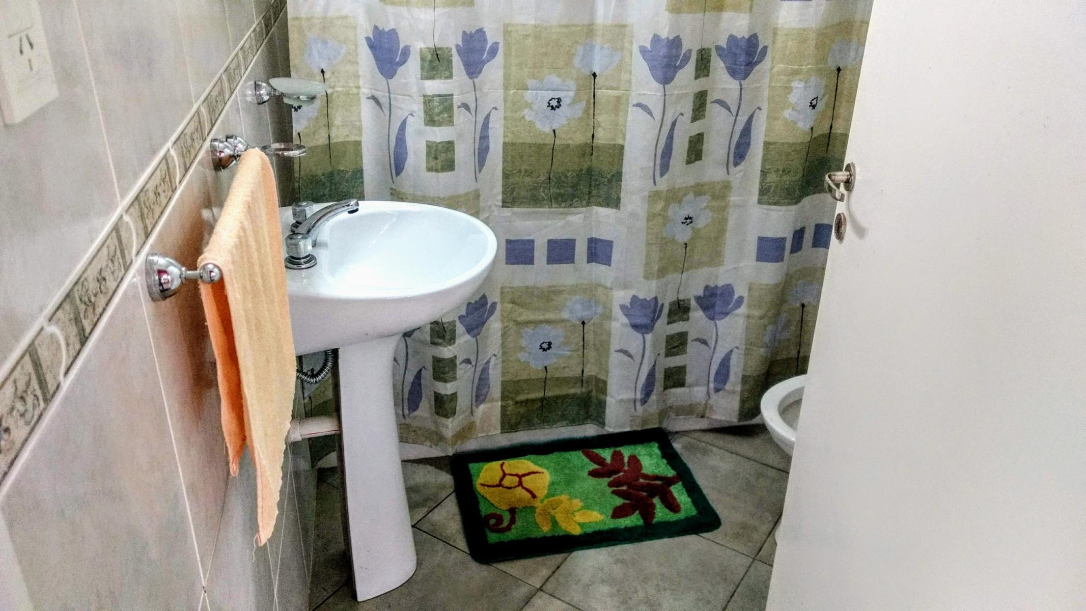 VENTA CASA EN OLIVEROS CON PARQUE Y PILETA — foto 5