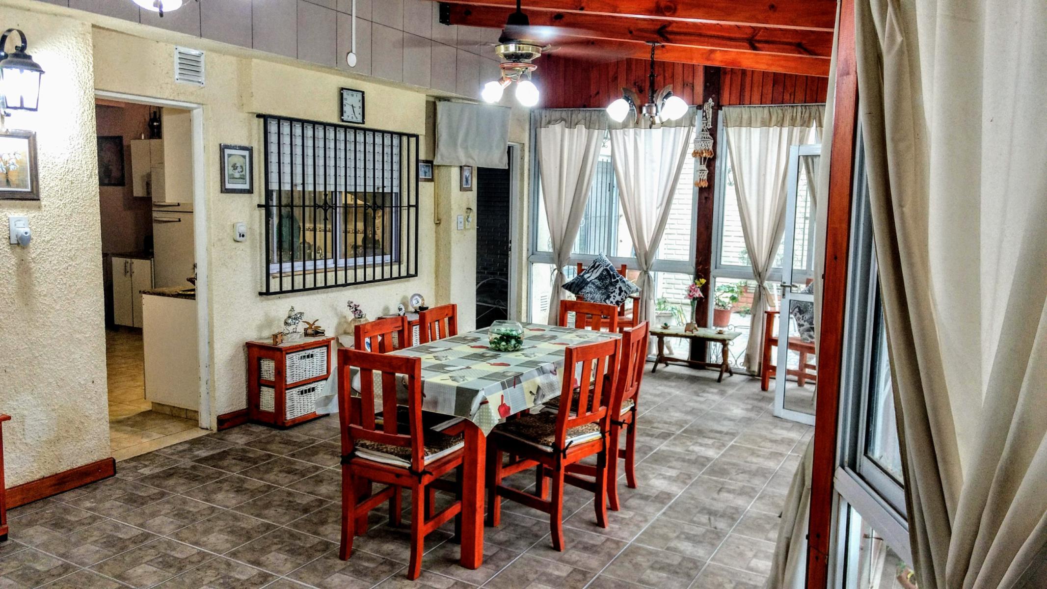 VENTA CASA EN OLIVEROS CON PARQUE Y PILETA — foto 11