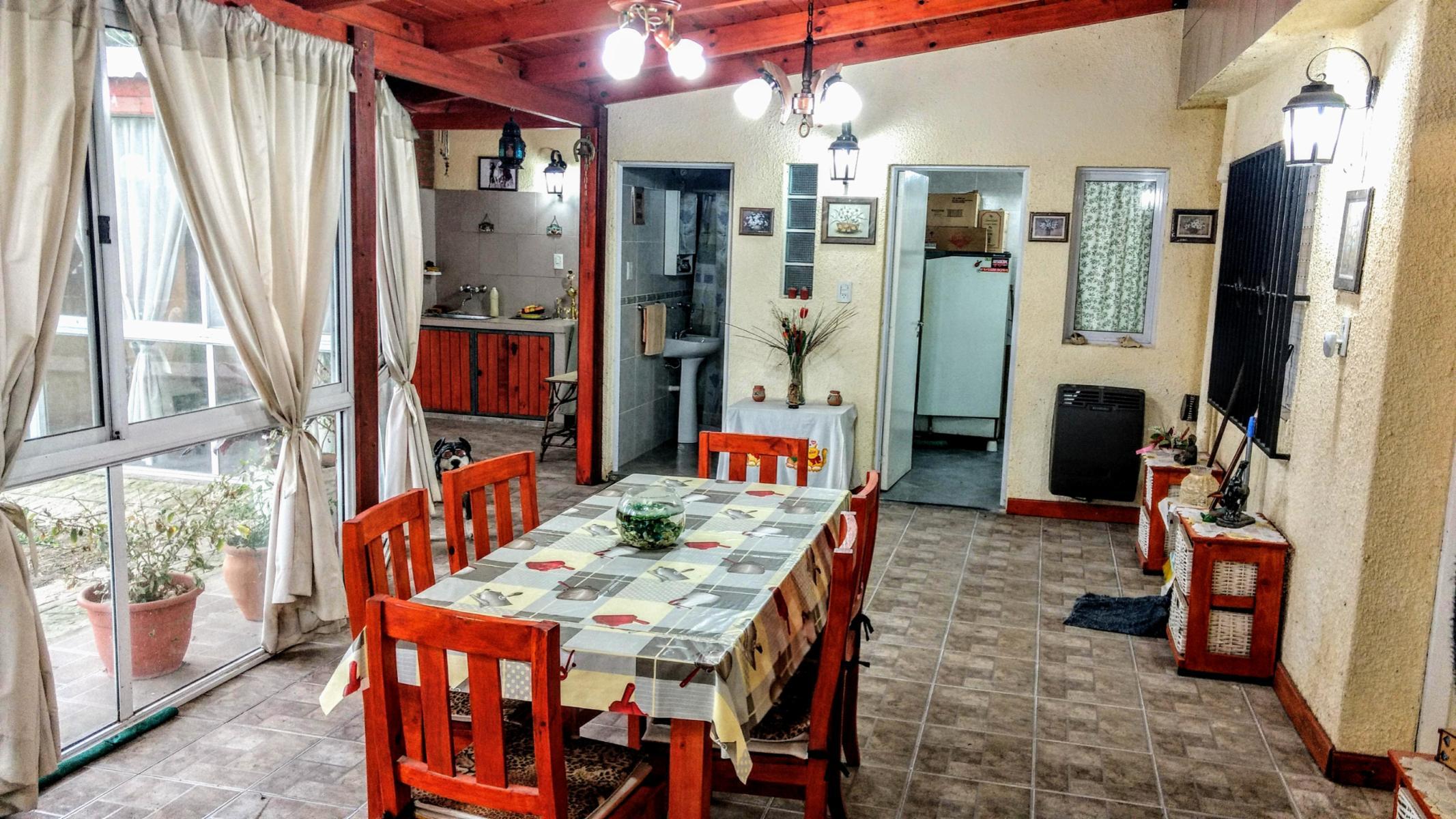 VENTA CASA EN OLIVEROS CON PARQUE Y PILETA — foto 12