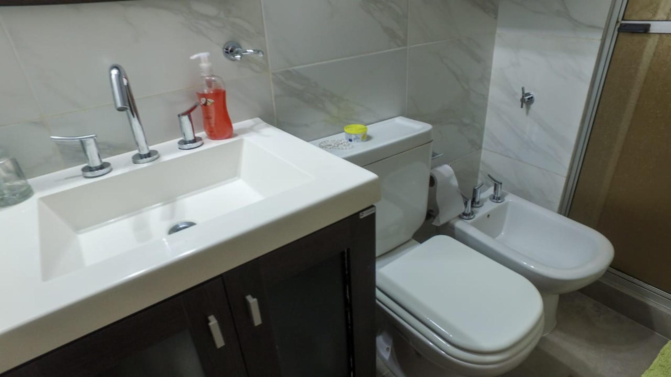 Estupendo departamento refaccionado a nuevo — foto 9