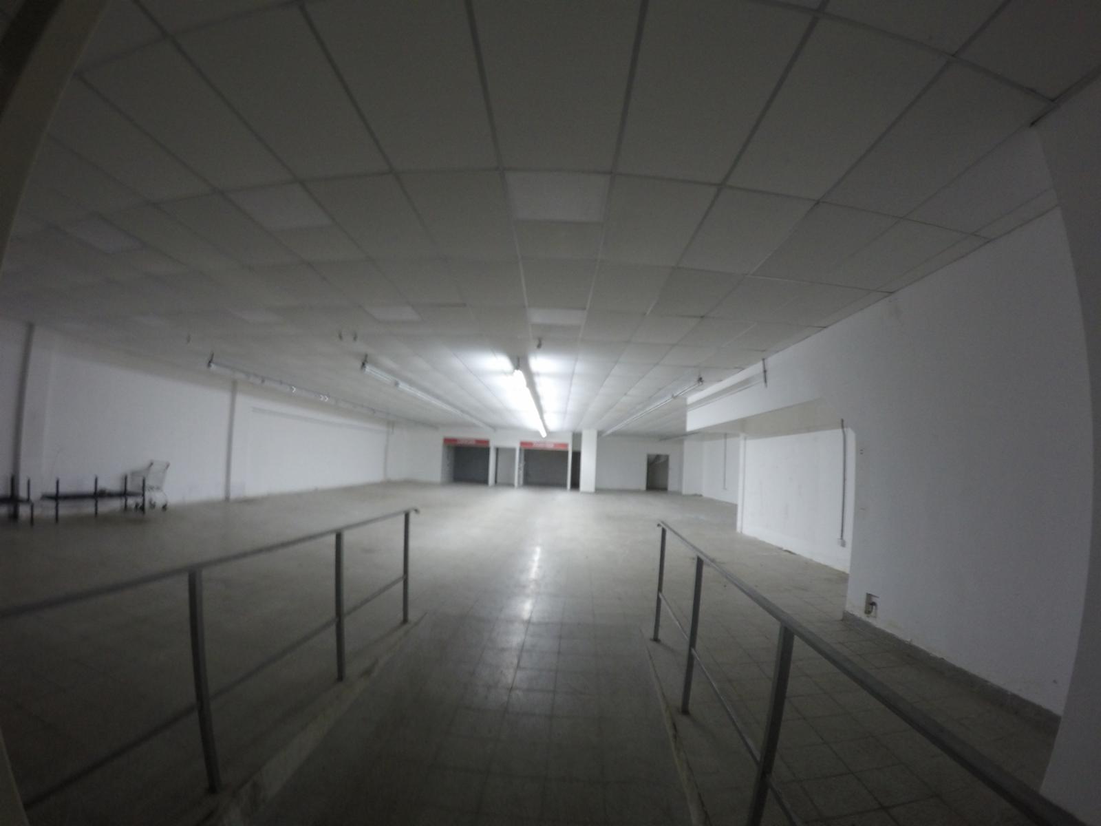 EXCELENTE LOCAL DE 550 M2, SOBRE AVENIDA ARIETA - VILLA LUZURIAGA - 7