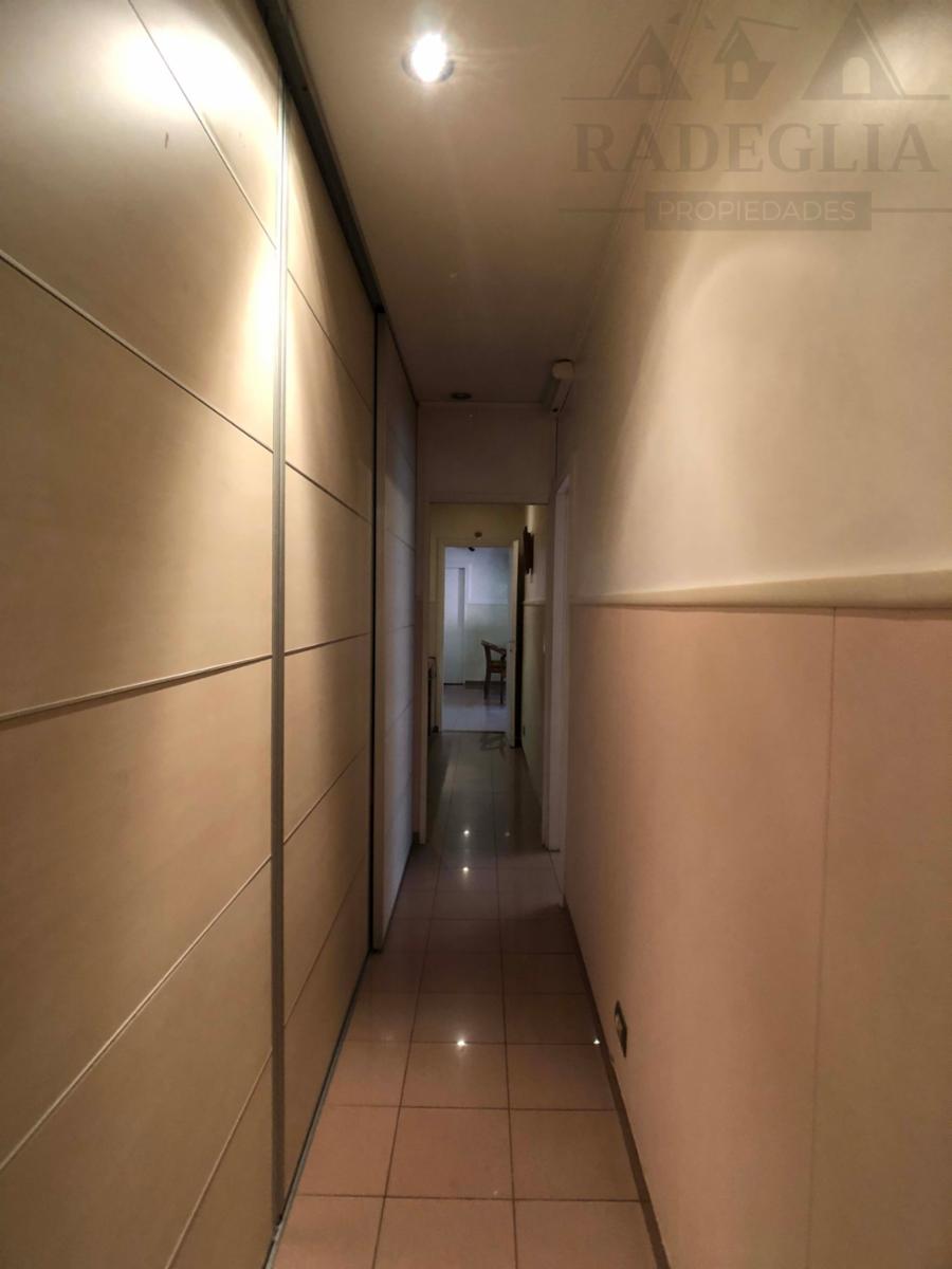 Hermoso chalet en Rafael Calzada - 3 dormitorios — foto 5