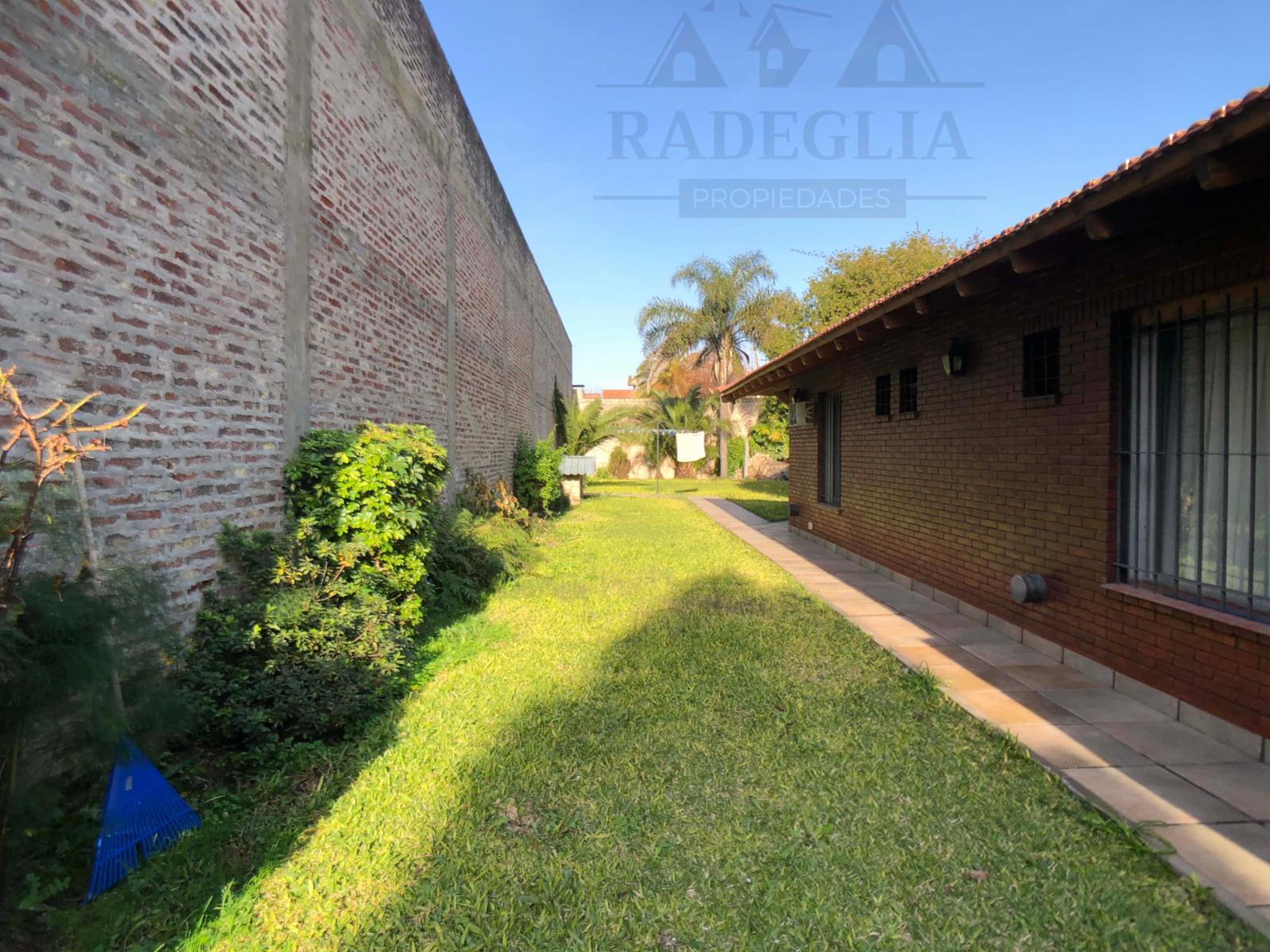 Hermoso chalet en Rafael Calzada - 3 dormitorios — foto 12