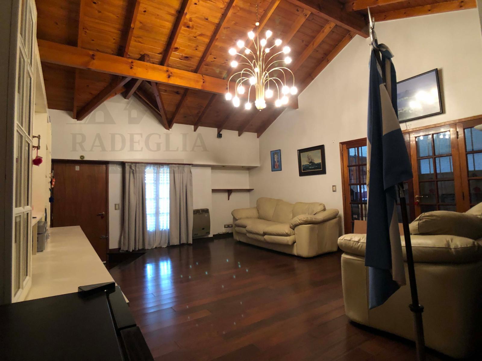 Hermoso chalet en Rafael Calzada - 3 dormitorios — foto 14