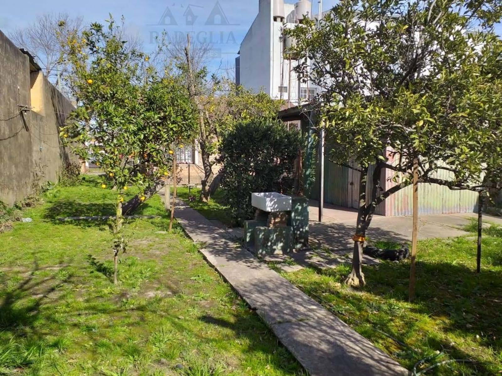 OPORTUNIDAD - Chalet en excelente ubicación a mts. de la estación A.Korn — foto 6