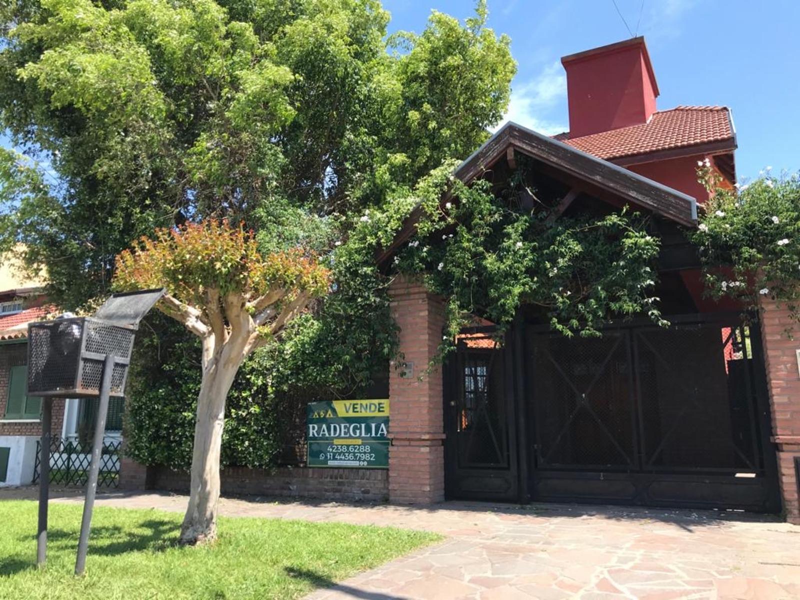 Importante chalet en excelente zona - Burzaco