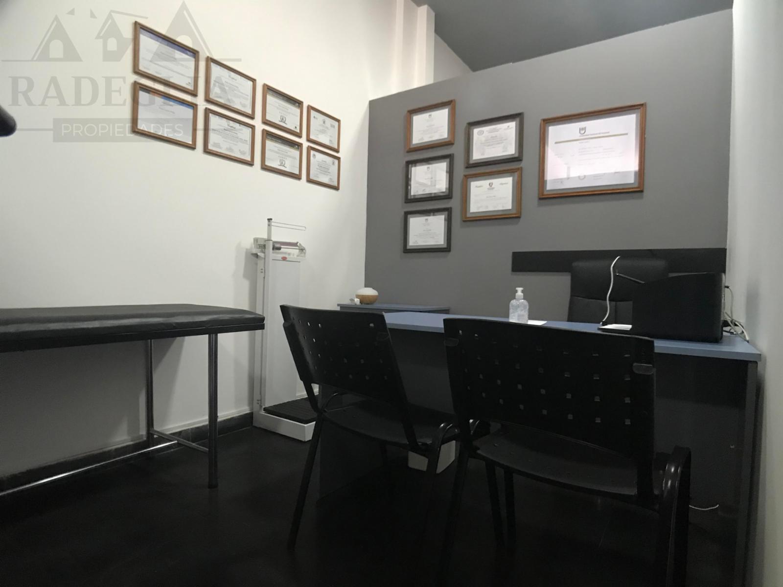 Local Comercial sobre Avenida Espora al 3500- Burzaco - 3