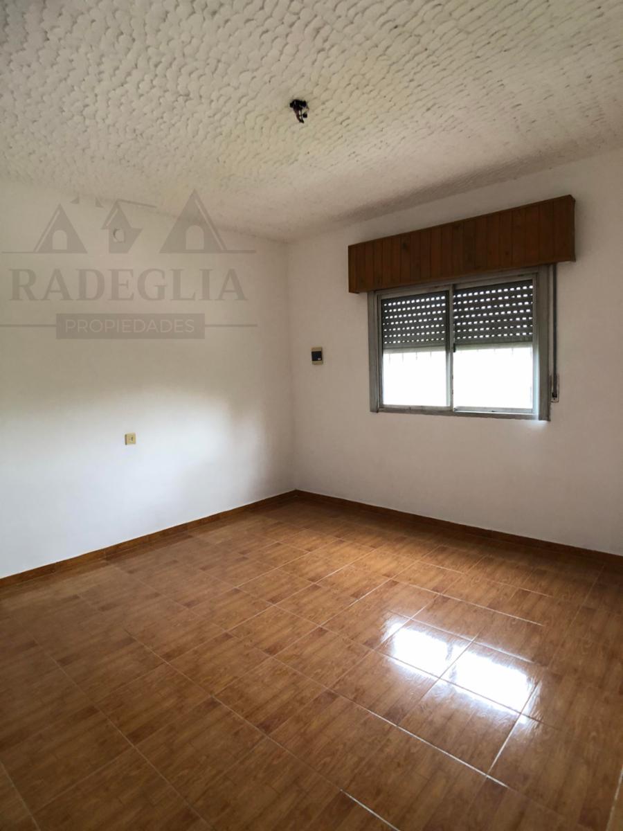 Departamento en 1er piso - Burzaco - 6