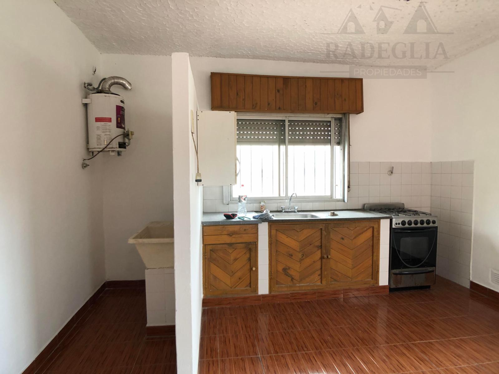 Departamento en 1er piso - Burzaco - 10
