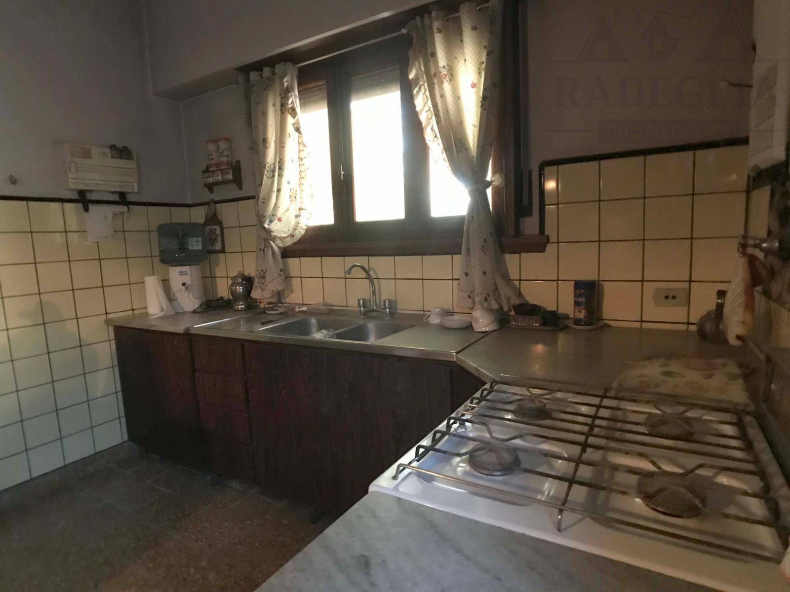 Chalet ubicado a 100 metros de H. Yrigoyen- Burzaco — foto 4