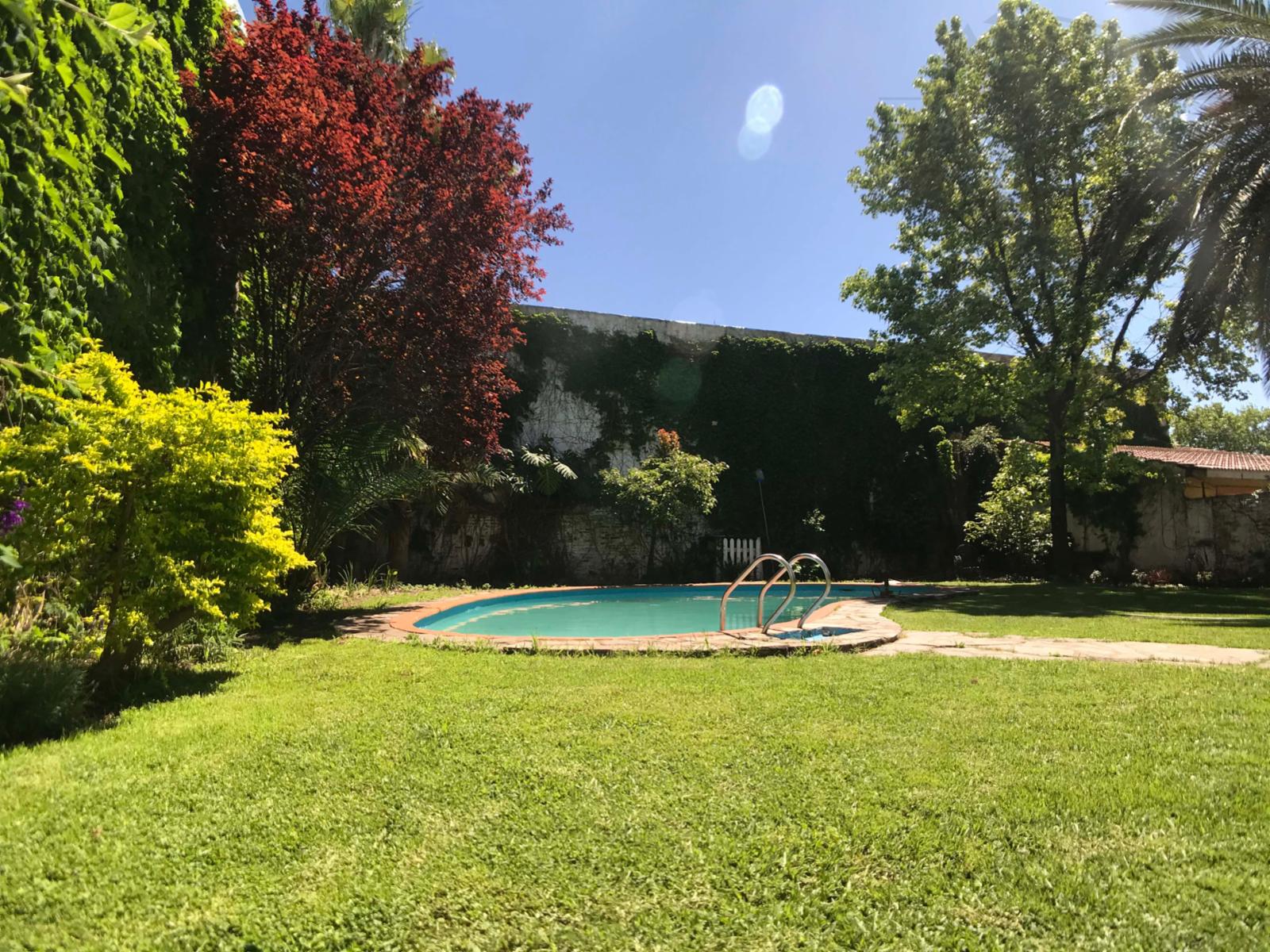 Chalet sobre importante lote a 50 metros de Av. H. Yrigoyen- Burzaco. — foto 15