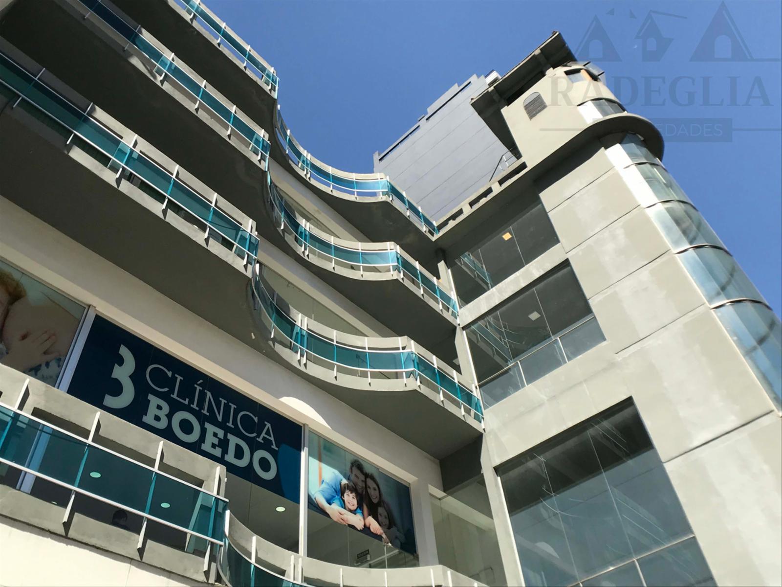 Oficina Comercial en Alquiler Sobre Calle Gorriti - Lomas de Zamora - 1