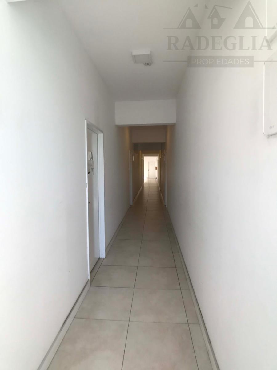 Oficina Comercial en Alquiler Sobre Calle Gorriti - Lomas de Zamora - 5