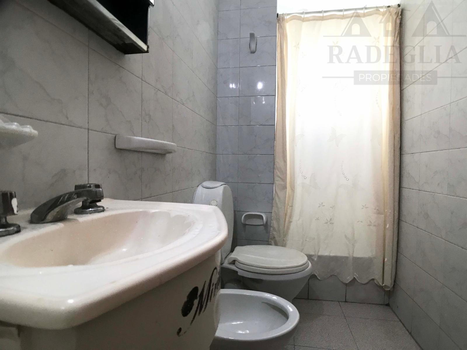 Departamento de tres ambientes sobre Av. Juan Domingo Perón — foto 6