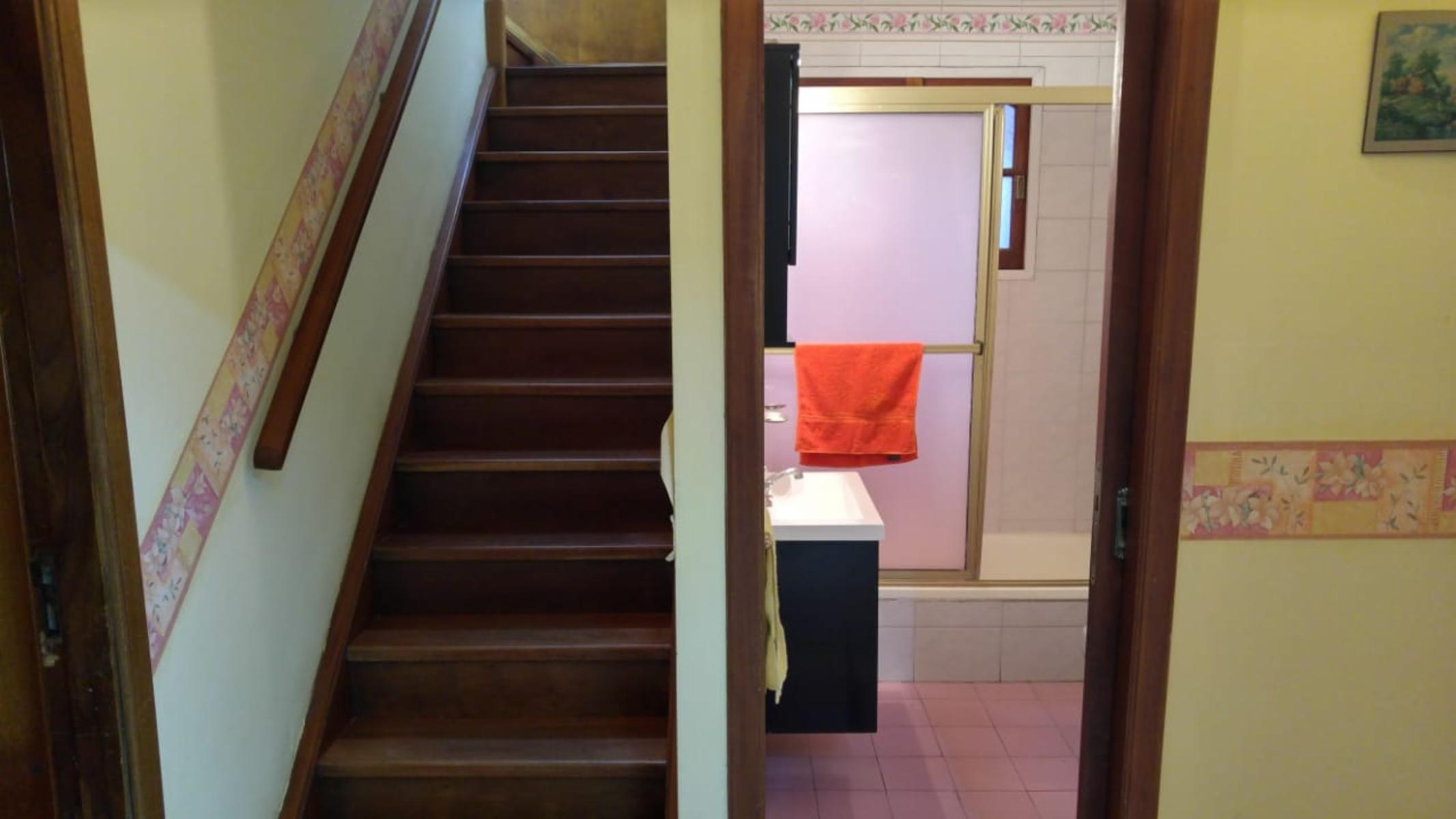 Chalet con más de 6 ambientes a 50 metros de Av. H. Yrigoyen- Burzaco — foto 7