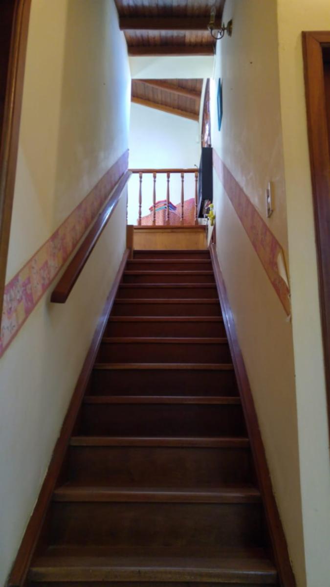 Chalet con más de 6 ambientes a 50 metros de Av. H. Yrigoyen- Burzaco — foto 8