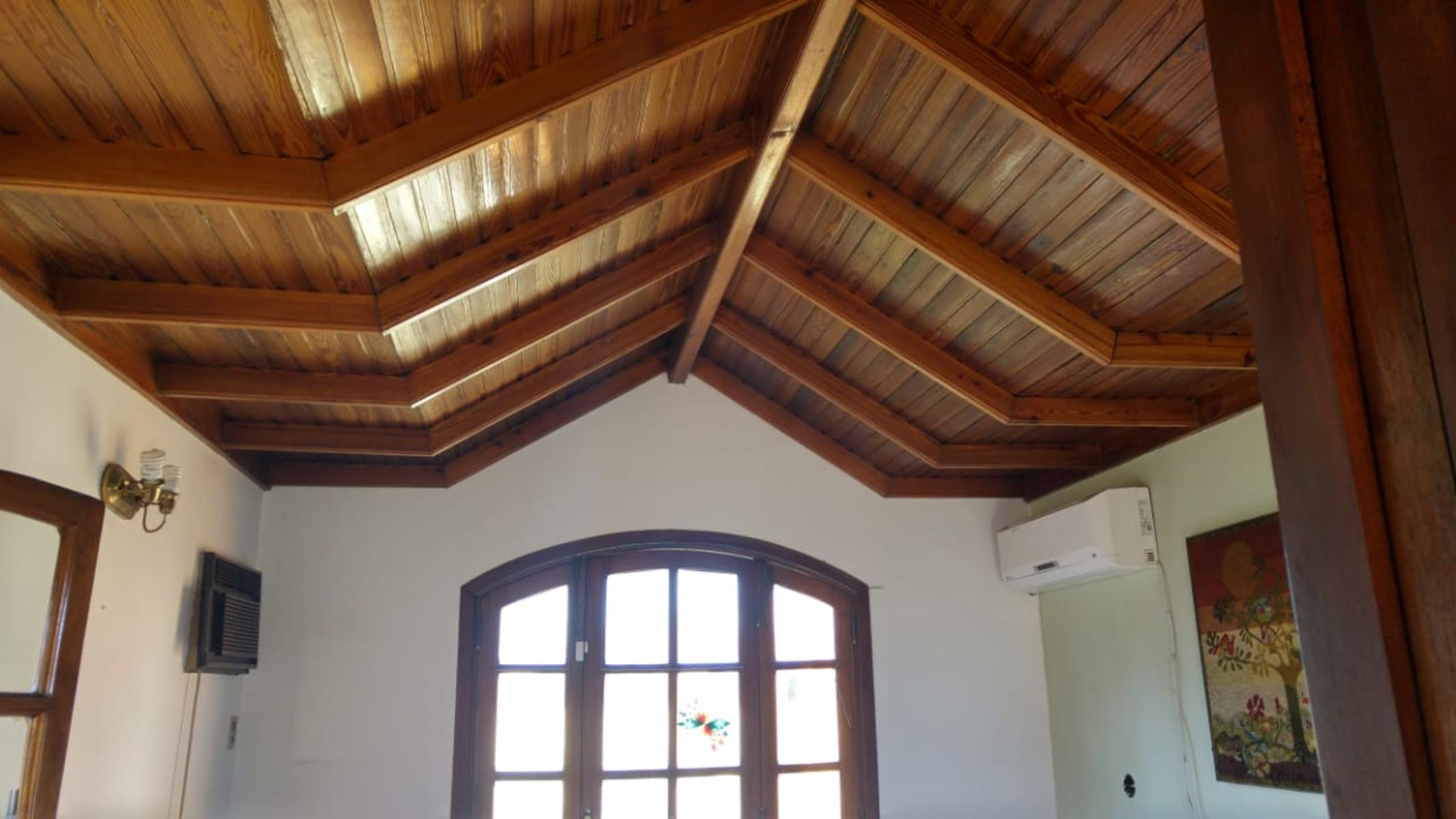 Chalet con más de 6 ambientes a 50 metros de Av. H. Yrigoyen- Burzaco — foto 14