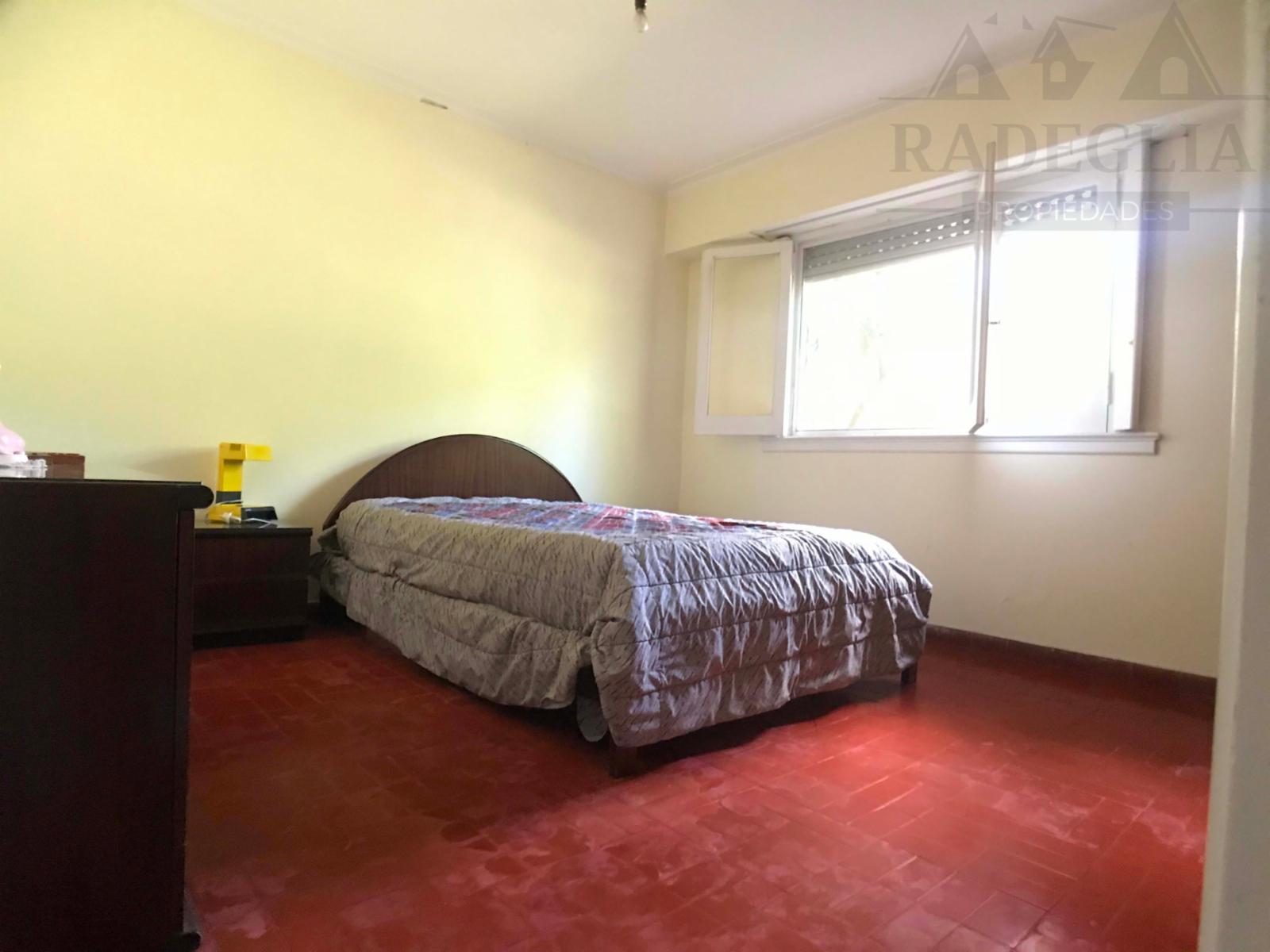 Chalet para dos familias ubicado a doscientos metros de Av. Espora — foto 6