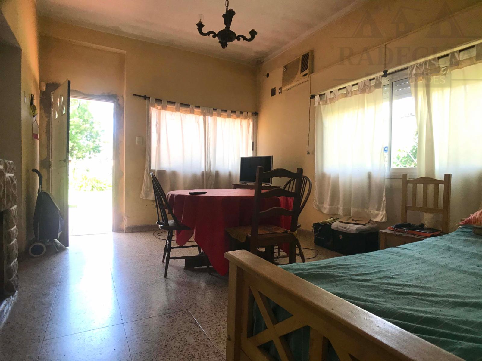 EXCELENTE OPORTUNIDAD - Casa con gran lote - Roca 1338, Burzaco. — foto 3