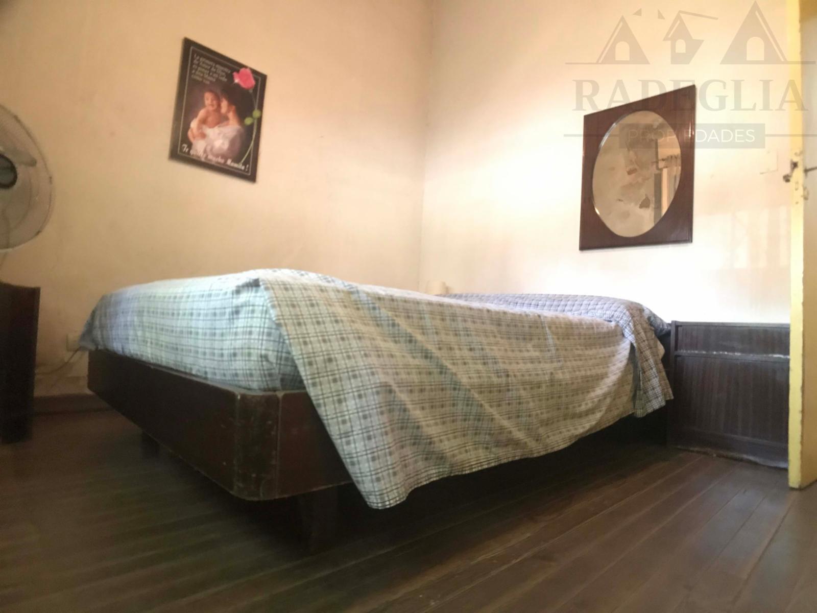 EXCELENTE OPORTUNIDAD - Casa con gran lote - Roca 1338, Burzaco. — foto 6