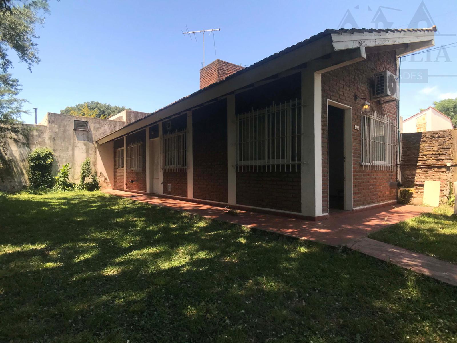 EXCELENTE OPORTUNIDAD - Casa con gran lote - Roca 1338, Burzaco. — foto 11