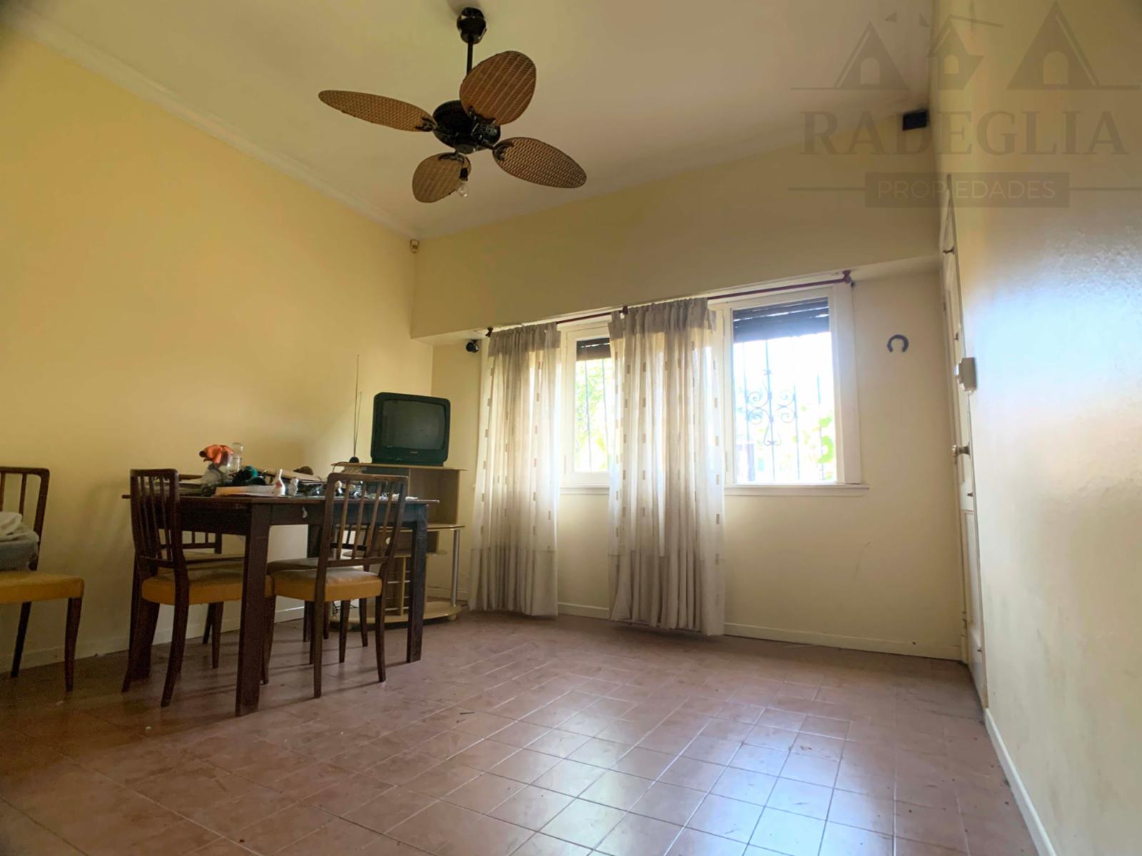 Chalet en muy buen estado - Carlos Diehl 2050, Longchamps. — foto 3
