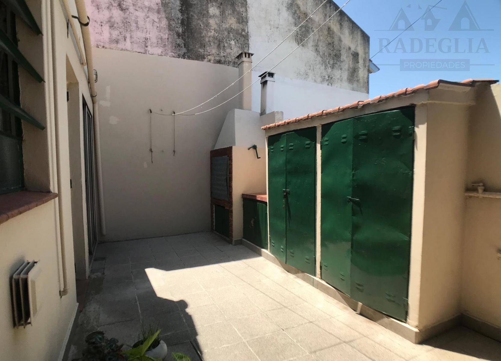 Chalet 3 amb. en esquina, muy buen estado - Burzaco — foto 5