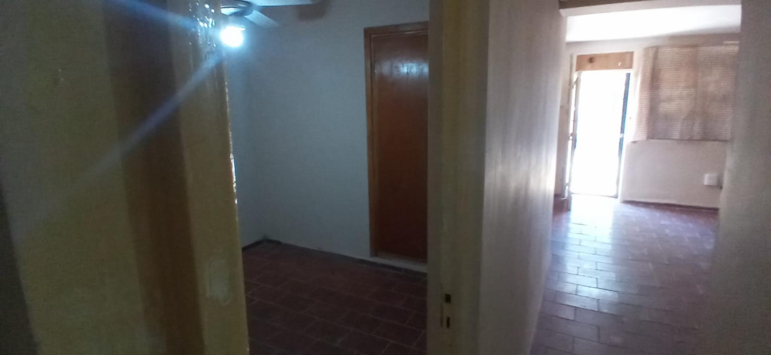 DORREGO 2 cuadras costanera y Brasil 2 dorm garage patiecito OPORTUNIDAD 35.900 — foto 6