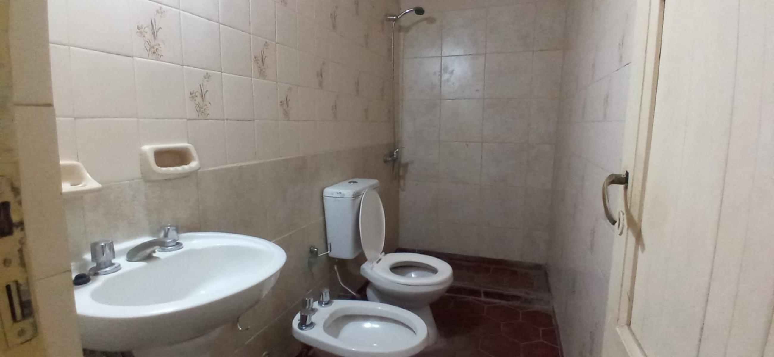 DORREGO 2 cuadras costanera y Brasil 2 dorm garage patiecito OPORTUNIDAD 35.900 — foto 9