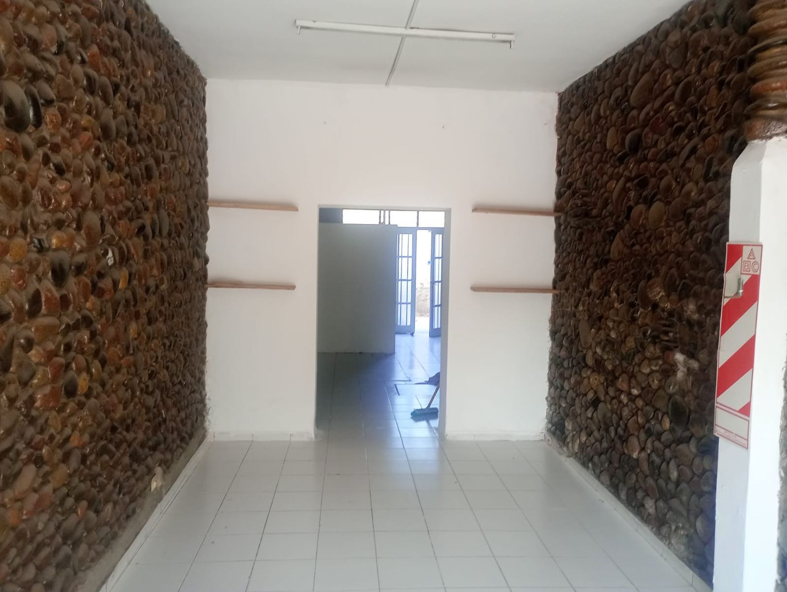 DORREGO Ubicadísimo Lamadrid Dorrego 90 m2 totales $ 320.000 IMPERIO INMOBILIARIA Mza - 2