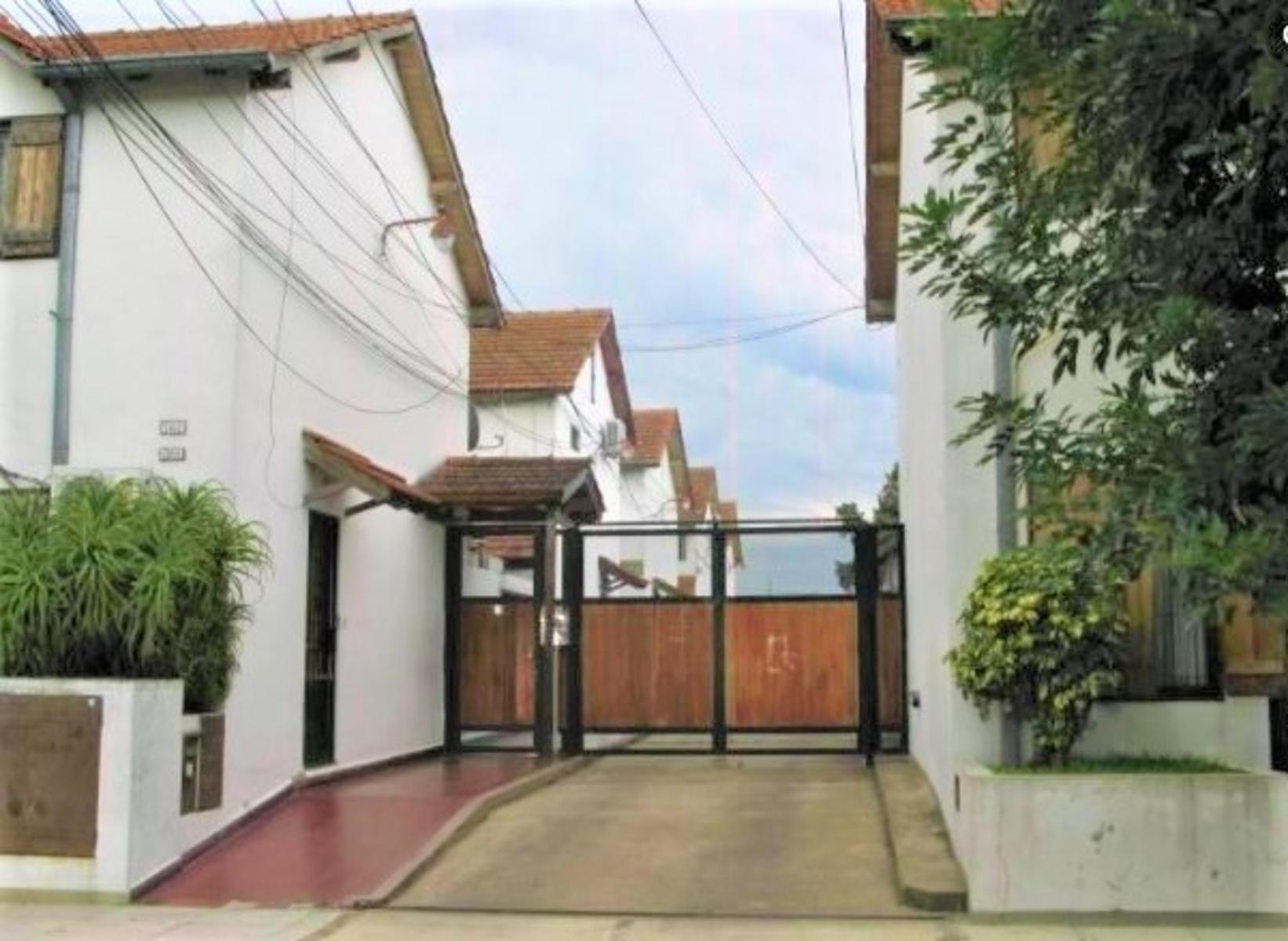 DUPLEX HERMOSO INTERNO Y MUY SEGURO, DE 2 AMBIENTES EN COMPLEJO