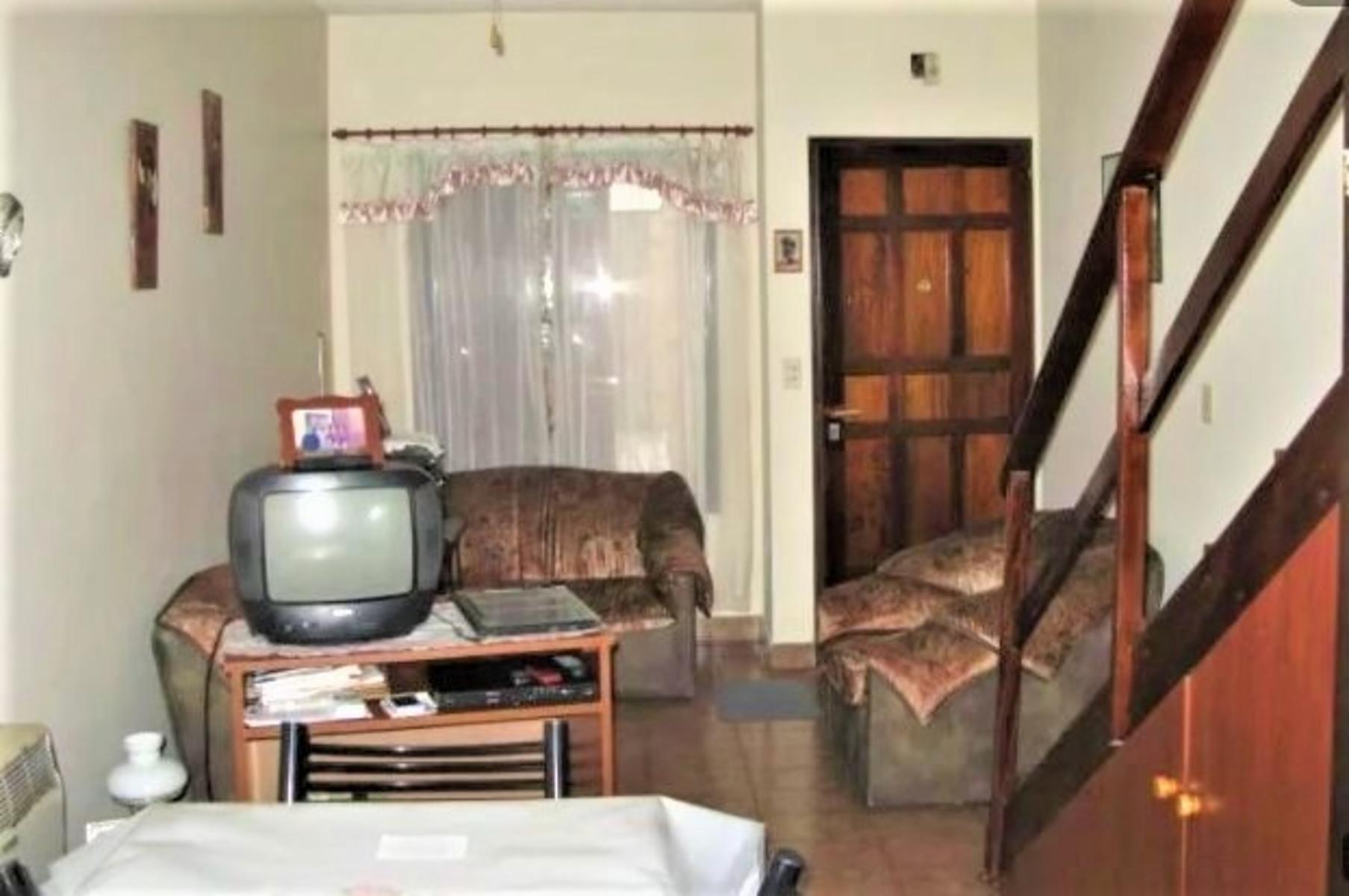 DUPLEX HERMOSO INTERNO Y MUY SEGURO, RETASADO DE 2 AMBIENTES EN COMPLEJO. EN MUY BUENA ZONA DE RAMOS MEJIA — foto 3