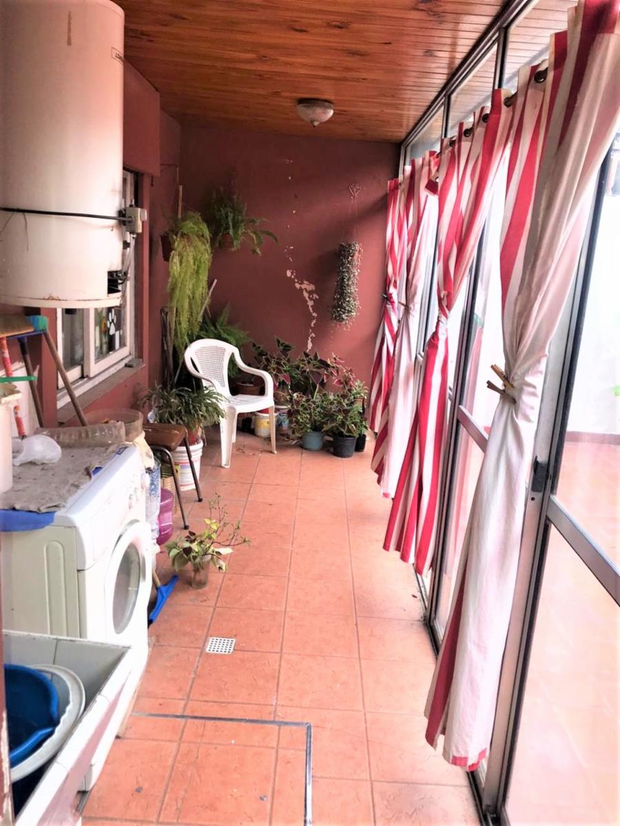 CASA AL FRENTE DE TRES AMBIENTES, MAS UN DEPARTAMENTO DE DOS AMBIENTES, SON 2 UNIDADES FUNCIONALES JUNTAS…. IDEAL DOS FAMILIAS O FAMILIA NUMEROSA — foto 12