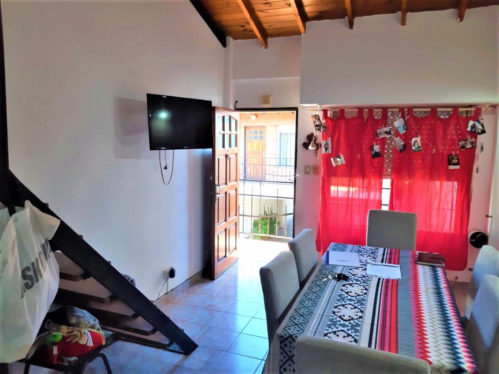DEPARTAMENTO DE DOS AMBIENTES Y MEDIO EN EL CORAZÓN DE VILLA LUZURIAGA — foto 4