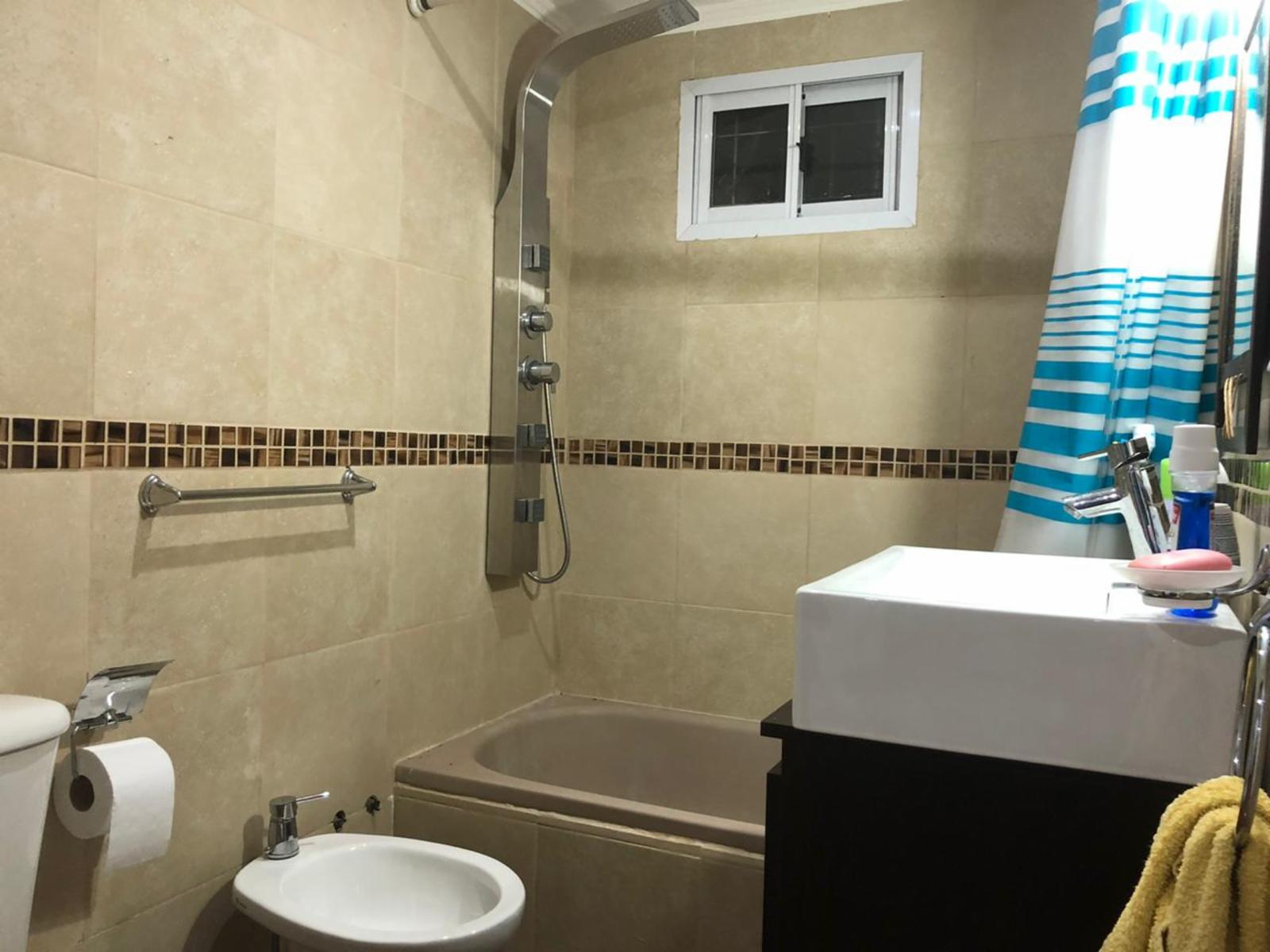 Casa estilo abovedada en Ituzaingo Norte de 4 ambientes con cochera para varios autos — foto 8