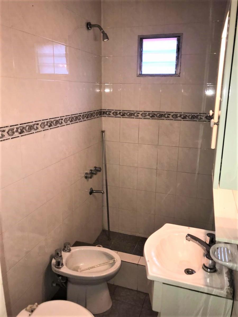 CASA AL FRENTE DE 3 AMBIENTES + UN DEPARTAMENTO DE 2 AMBIENTES U$D 40.000 y Cuotas — foto 11