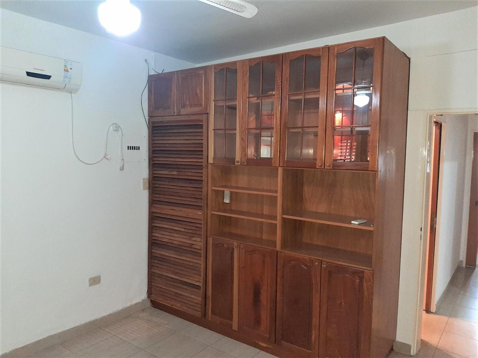 CASA EN VILLA LUZURIAGA, NUEVO PRECIO** CASA SOBRE LOTE PROPIO DE TRES AMBIENTES, GARAGE CUBIERTO — foto 12