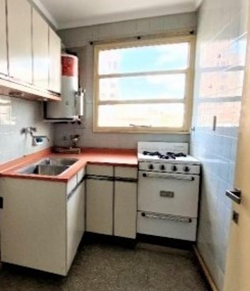 DEPARTAMENTO DE 38 M2 DE UN AMBIENTE DIVISIBLE AMPLIO LUMINOSO Y CON BUENA VENTILACION — foto 6
