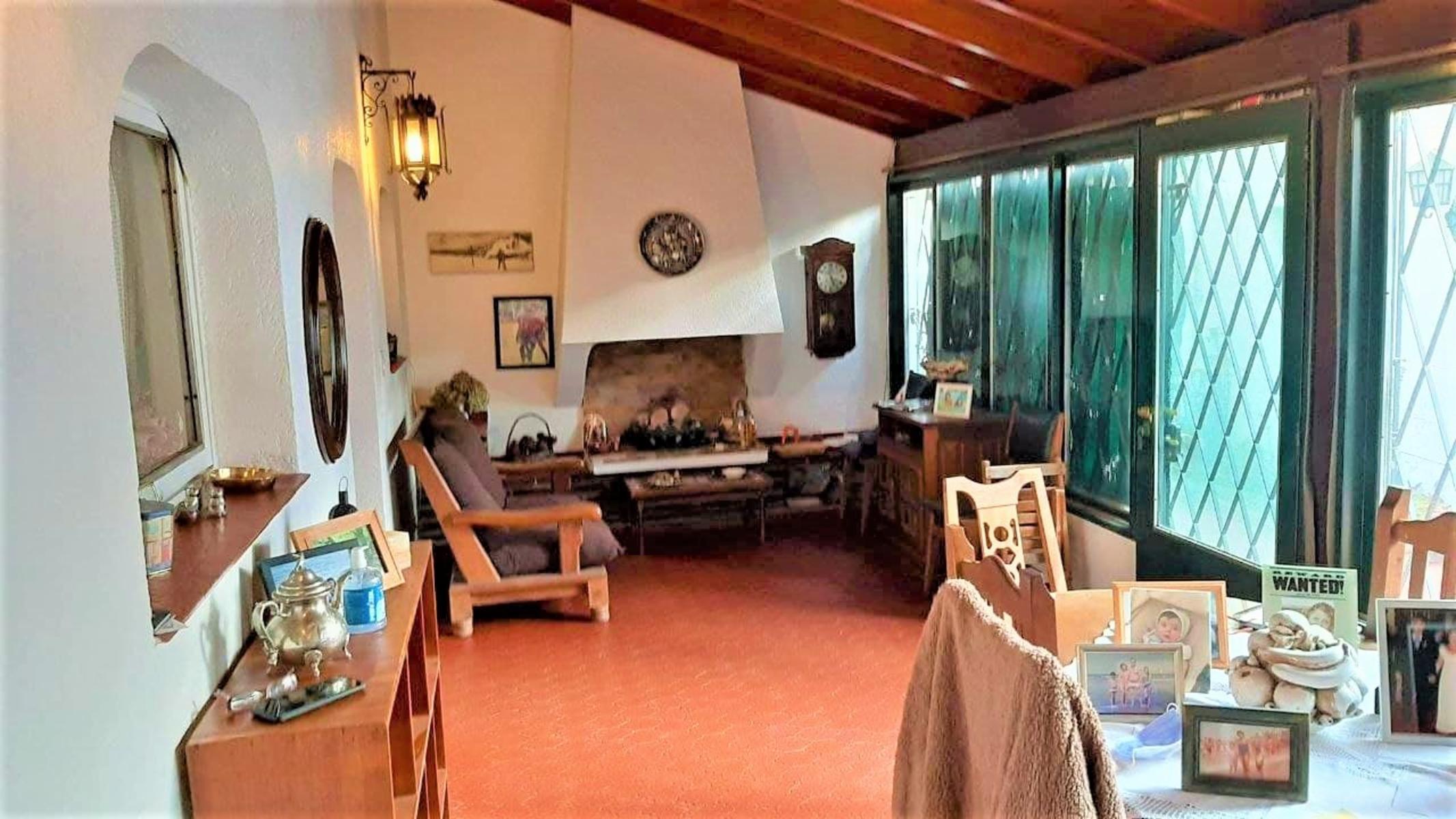 CASA EN MORÓN CENTRO (BOATTI Y CARLOS PELLEGRINI), DE TRES PLANTAS, IDEAL USO COMERCIAL — foto 3