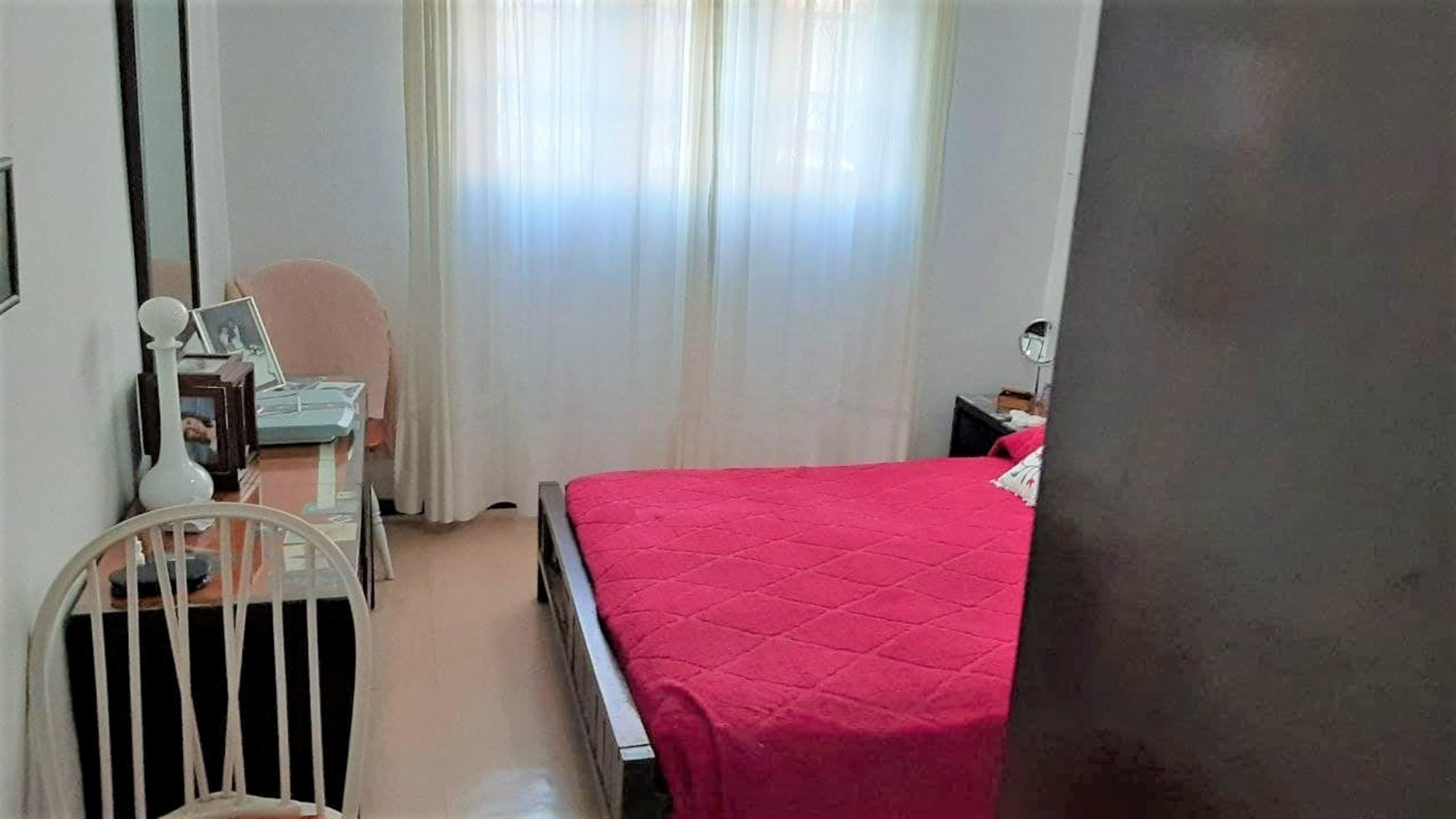 CASA EN MORÓN CENTRO (BOATTI Y CARLOS PELLEGRINI), DE TRES PLANTAS, IDEAL USO COMERCIAL — foto 6