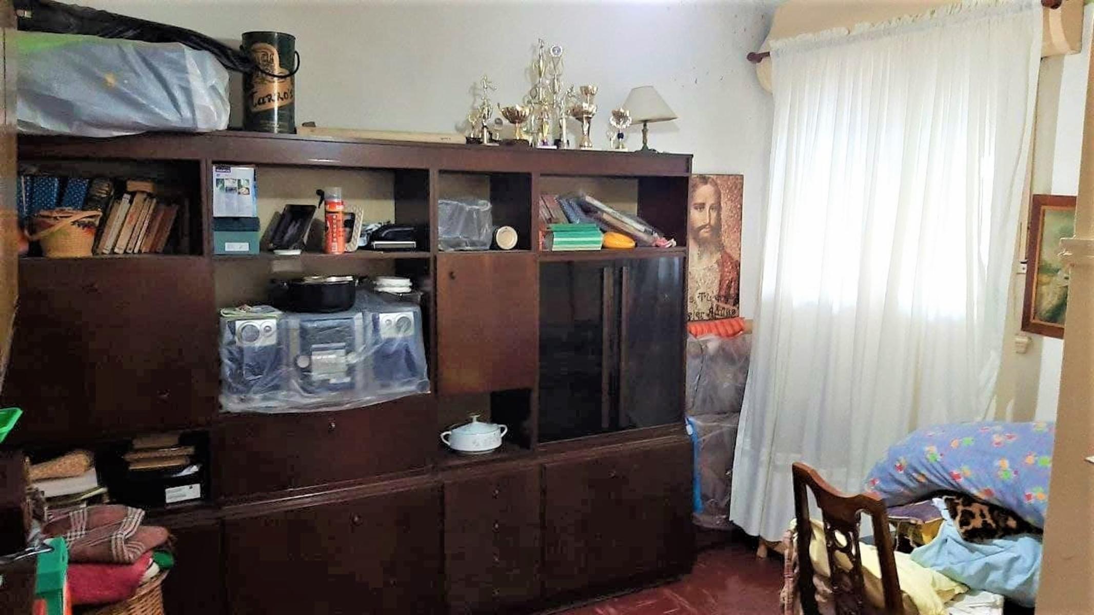 CASA EN MORÓN CENTRO (BOATTI Y CARLOS PELLEGRINI), DE TRES PLANTAS, IDEAL USO COMERCIAL — foto 8