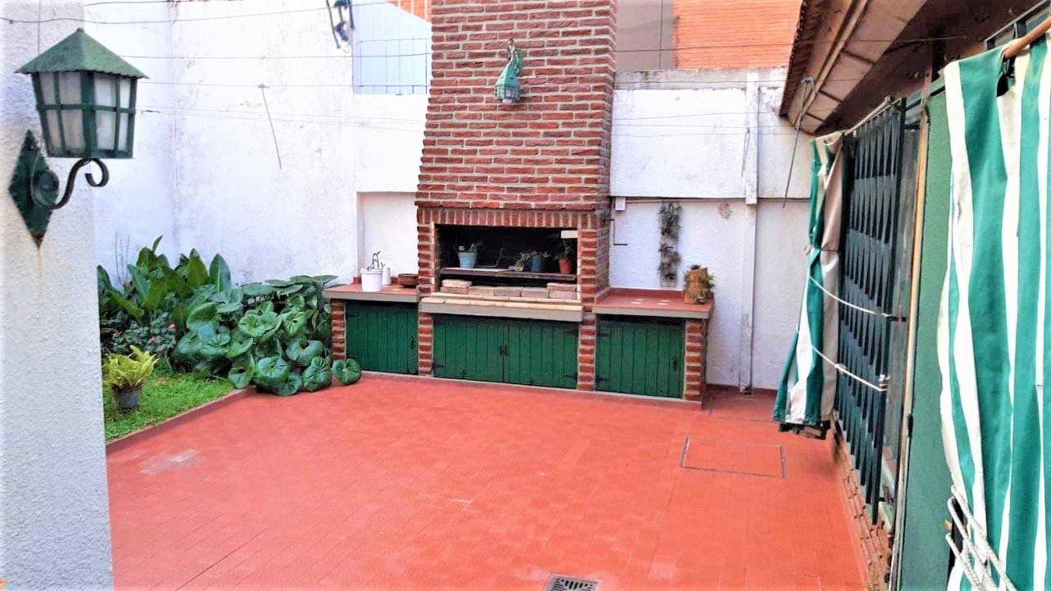 CASA EN MORÓN CENTRO (BOATTI Y CARLOS PELLEGRINI), DE TRES PLANTAS, IDEAL USO COMERCIAL — foto 13